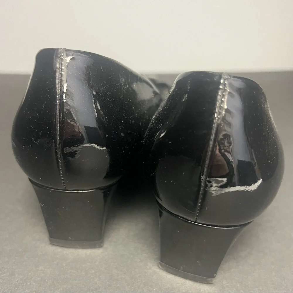 Sturt Weitzman- Womens Wedge Black,‎ Size:9.5, Pre- Owned